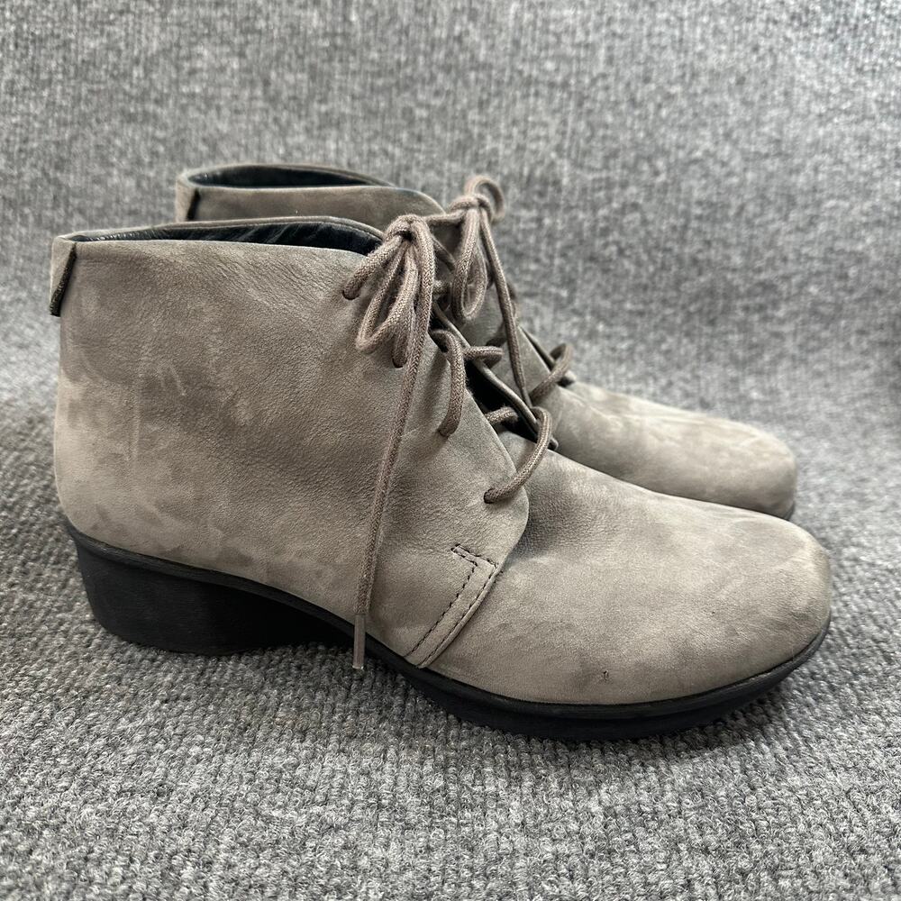 Dansko Women's Lucille Lace Up Ankle Boot Low Wedge Heel Cottage Hobbit Chukka 7